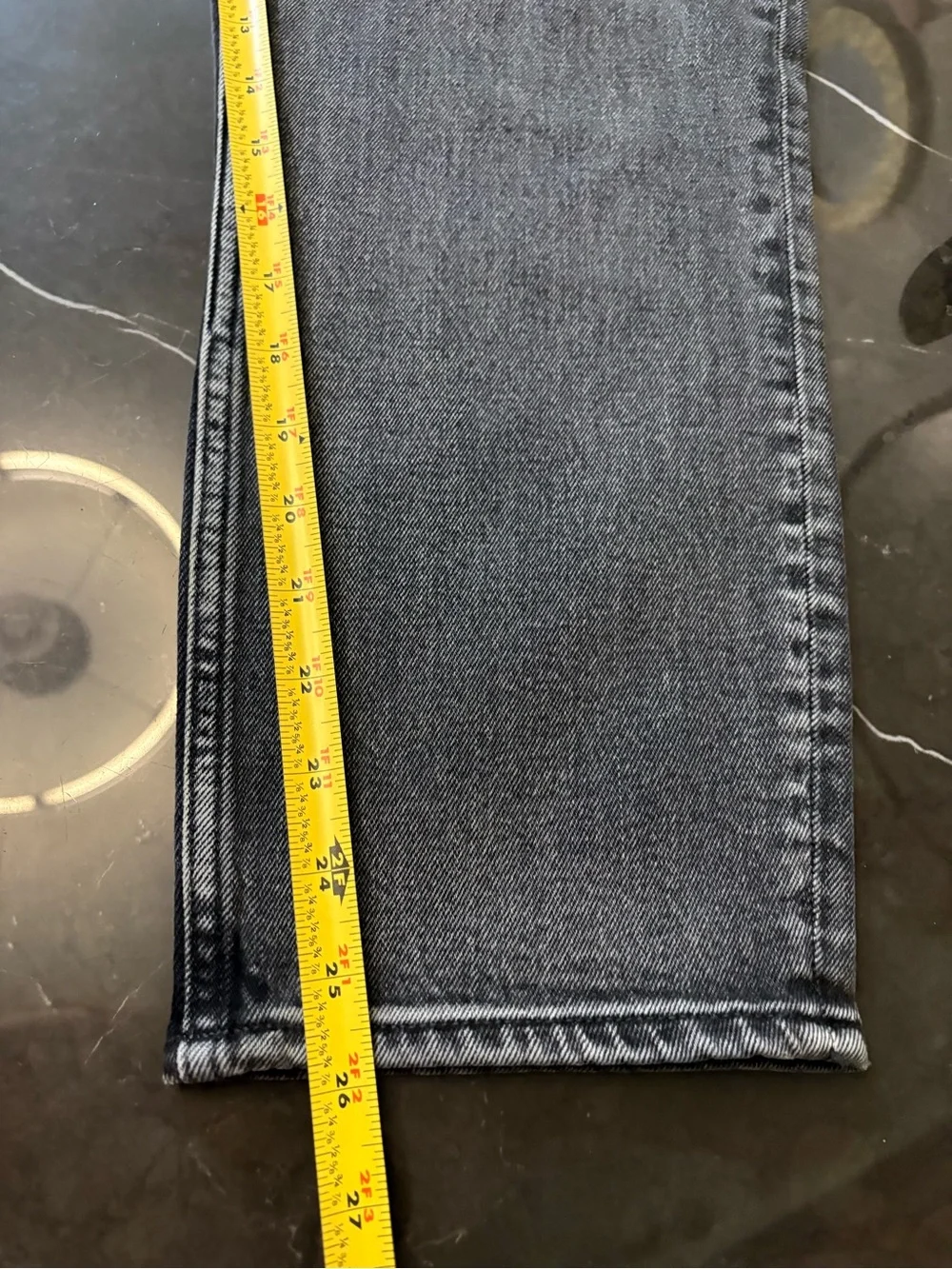 Abercrombie & Fitch The Mom High Rise Jeans Denim Washed Black Size 30/10 Womens